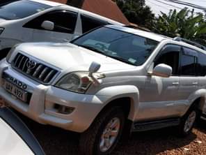 A picture of PRADO PETROL ENGINE 2.7CC. ON SALE. AUTO. 45M. SLIGHTLY NEGOTIABLE