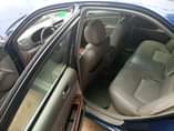 A picture of Neatly used Toyota Camry 06 model with untempered perfect V6