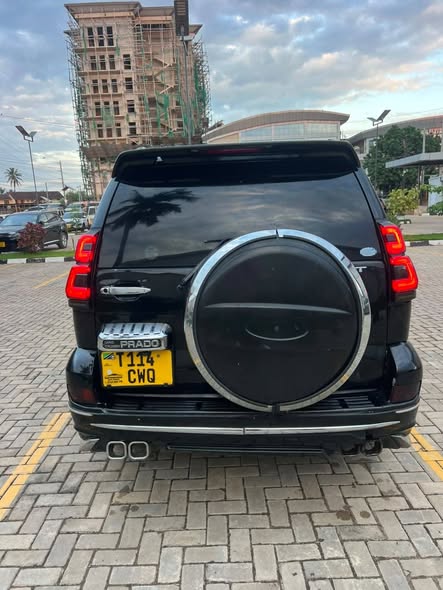 A picture of TOYOTA PRADO DIAMOND