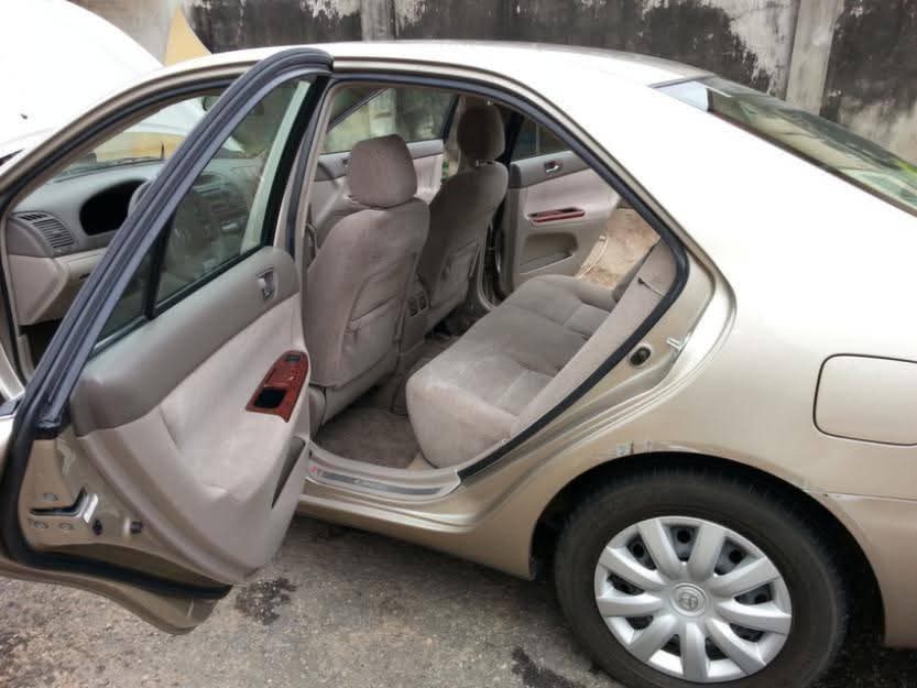 A picture of 2005 Toyota camry