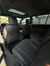 A picture of 2012 highlander