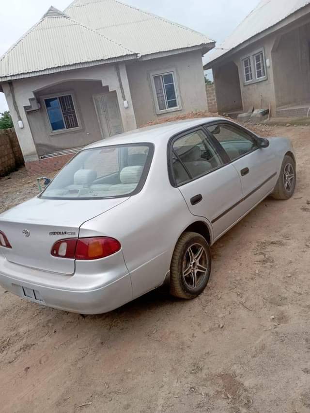 A picture of Toyota Corolla okerjuowolo everything work with full AC perfectly frist