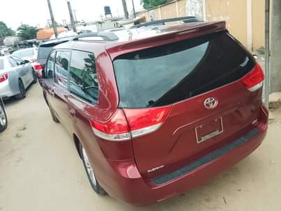 A picture of 2011 Toyota sienna tokumbo XLE Price 11m Location Amuwo odofin