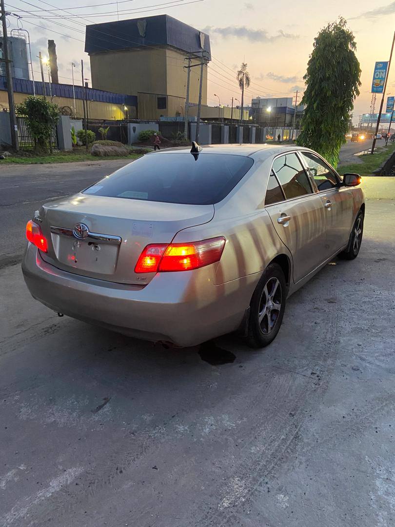 A picture of  TODAY S MARKET Super sharp Toyota Camry Muscle barely