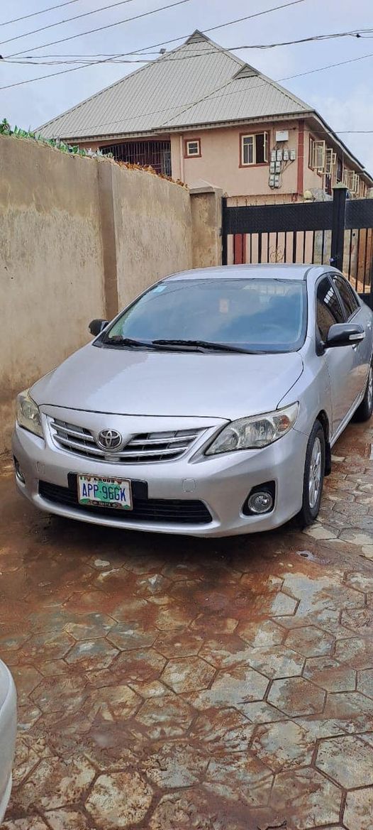 A picture of  HOTTEST DEAL BRIEFLY DRIVEN 2012 TOYOTA TOKS Standards FIRST