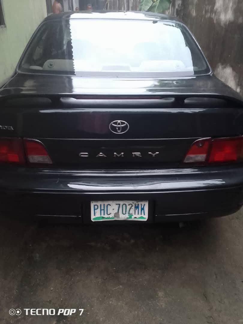 A picture of Toyota Camry orobo...v4