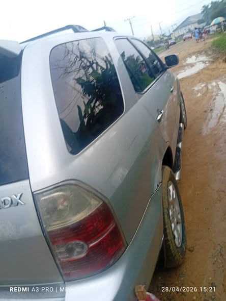 A picture of Acura MDX