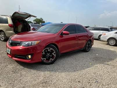 A picture of Camry 13