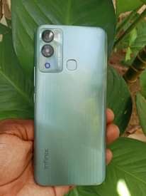 A picture of INFINIX HOT12i