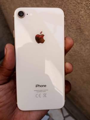 A picture of IPHONE 8 GB 64 kila kitu clean 250000 tsh