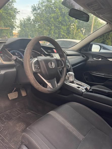 A picture of URGENT MONEY NEEDED FOREIGN USED HONDA CIVIC EX 2016 MODEL