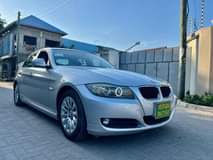 A picture of BMW 3SERIES YEAR 2010 Cc1990