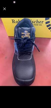 A picture of SAFETY BOOTS