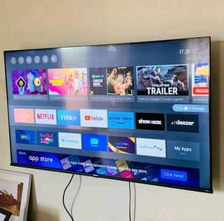 A picture of hisensi Inchi 50 smart TSH 520 000 nipigie 0749810885