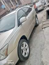 A picture of Lexus RX 350 first body everything is working perfect buy