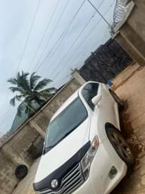 A picture of Toyota venza 2012