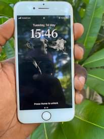 A picture of Iphone 8 256 GB