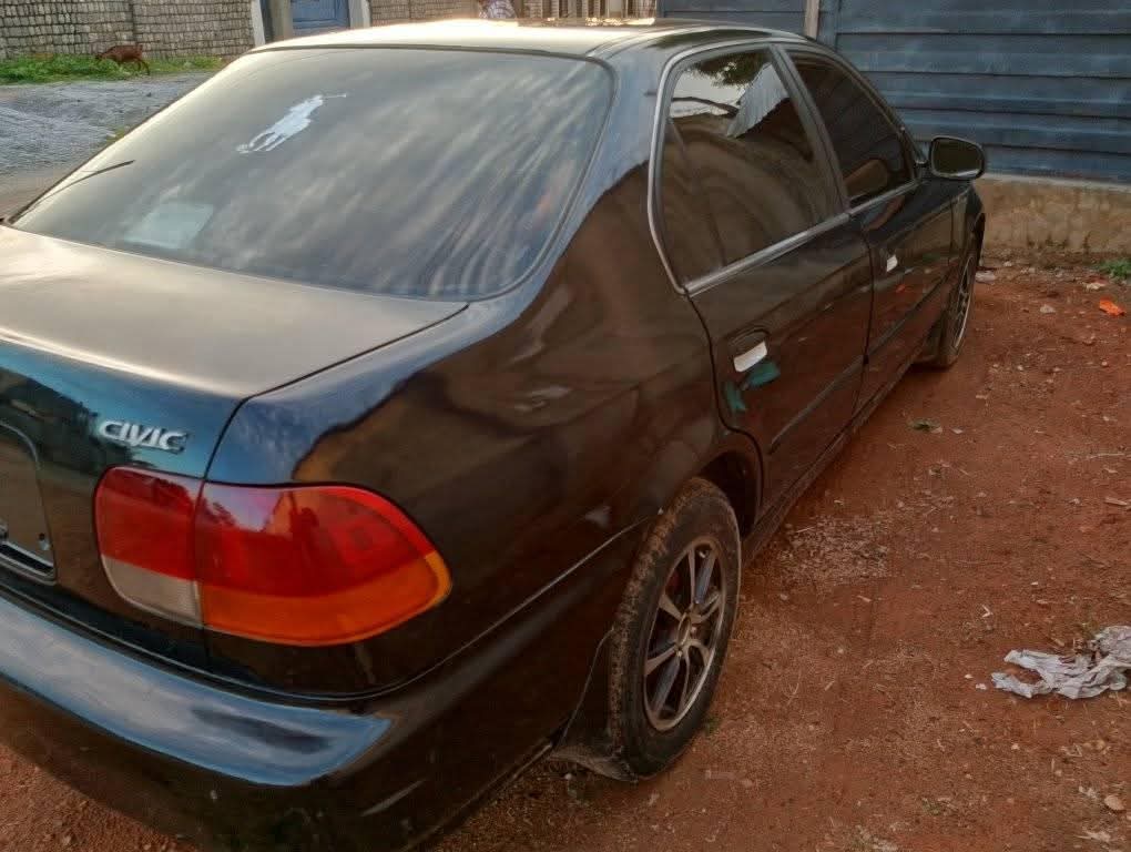 A picture of 1998 Honda civic