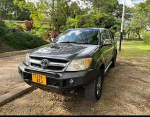 A picture of HILUXY PICKUP DOUBLE CABIN CALL ME ON 0789675638 0711850036
