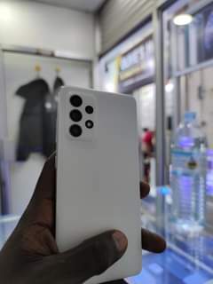 A picture of GALAXY A52s 5G