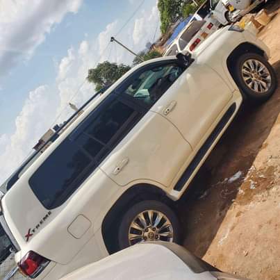 A picture of Land Cruiser V8 GX 240m