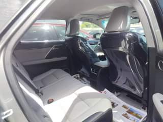 A picture of Lexus Rx350 2017 grey