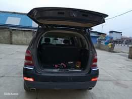 A picture of Location Ibadan Model GL 450 Mercedes Benz Price 7 5m