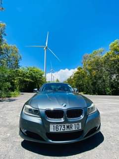 bmw 320i