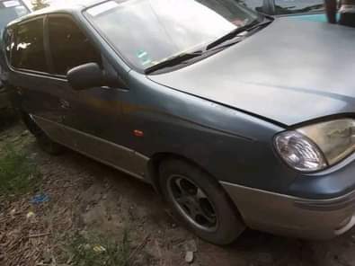 A picture of Manual Gear Manual Gear Manual Gear 2006 KIA Caren Pure