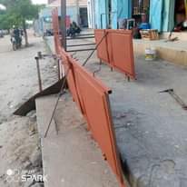 A picture of Madirisha ya chuma na milango ya chuma