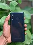 A picture of Samsung a20