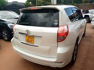 A picture of TOYOTA VANGUARD 2009 MODEL