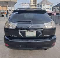 A picture of Lexus RX350 on 330 body First body Sound engine Gearbox