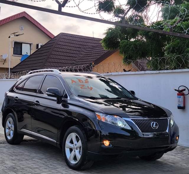 A picture of KOMOKO MOTORS LEXUS RX350 Full Option Year 2011 Foreign used
