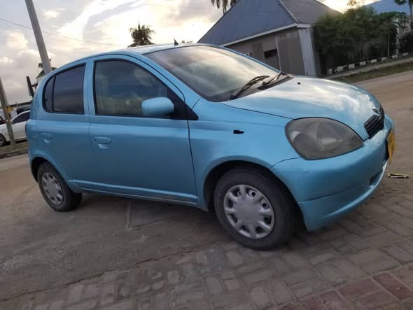 A picture of VITZ OLD