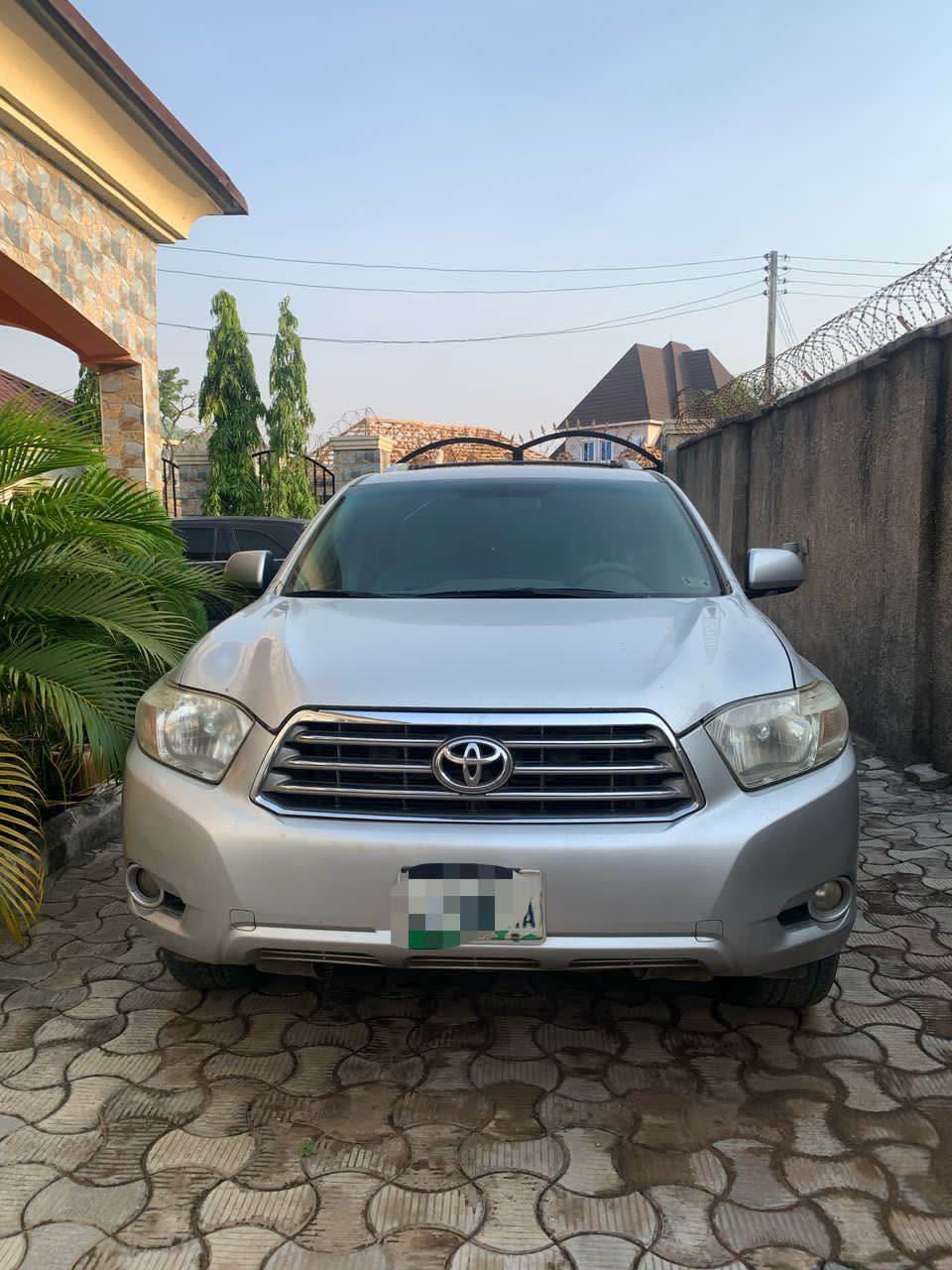 A picture of Toyota Highlander 2008. 09027005027