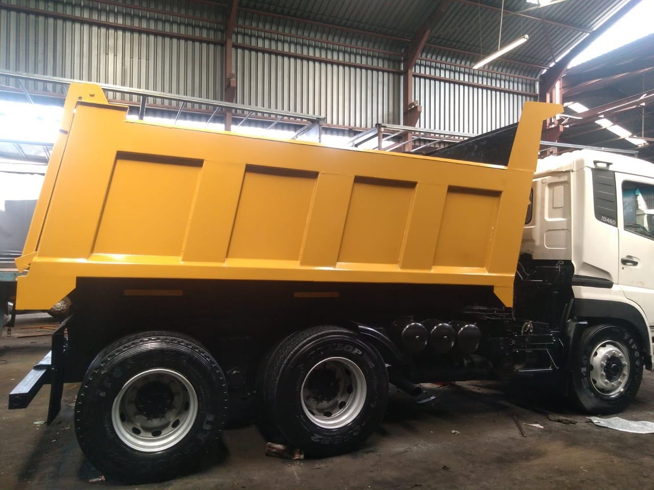 tipper truck