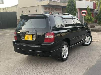 A picture of Toyota kluger