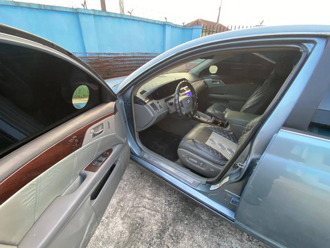 A picture of 2008 Toyota Avalon 2008
