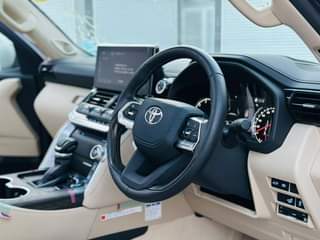 A picture of Car for sale call 0742611533