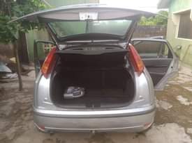 A picture of 2005 Ford Focus Lx