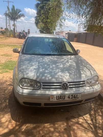 A picture of Golf 4 on sale at a reasonable price call in