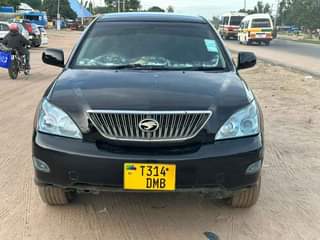A picture of Toyota harrier 12.8mln