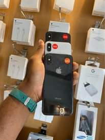 A picture of i phone x 64 gb