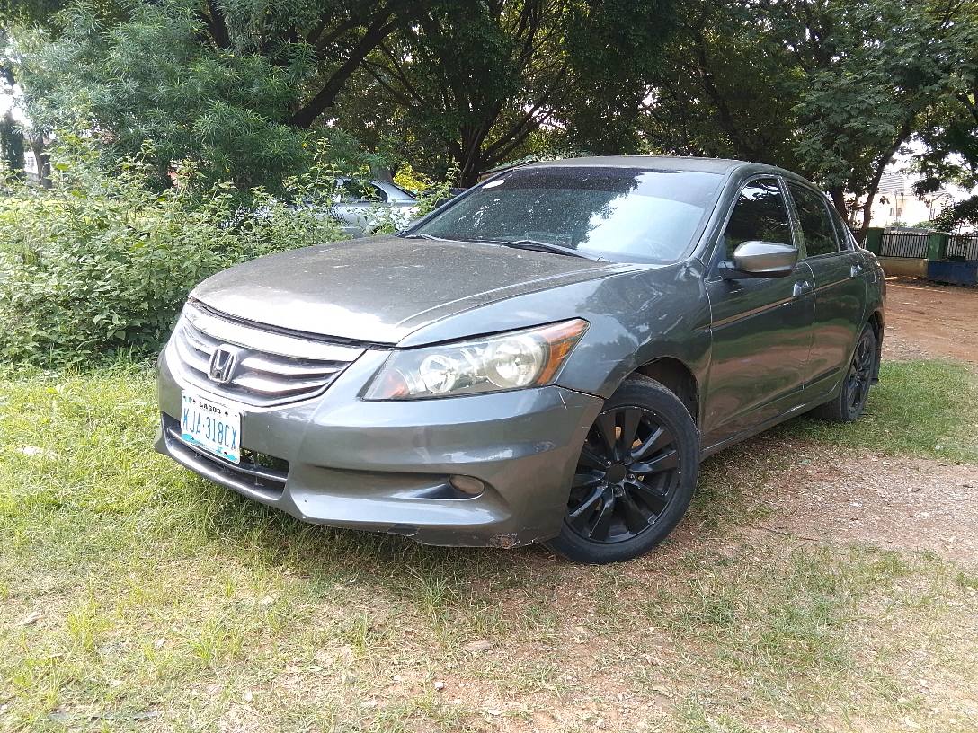 A picture of 2010 Honda Accord 09064628063