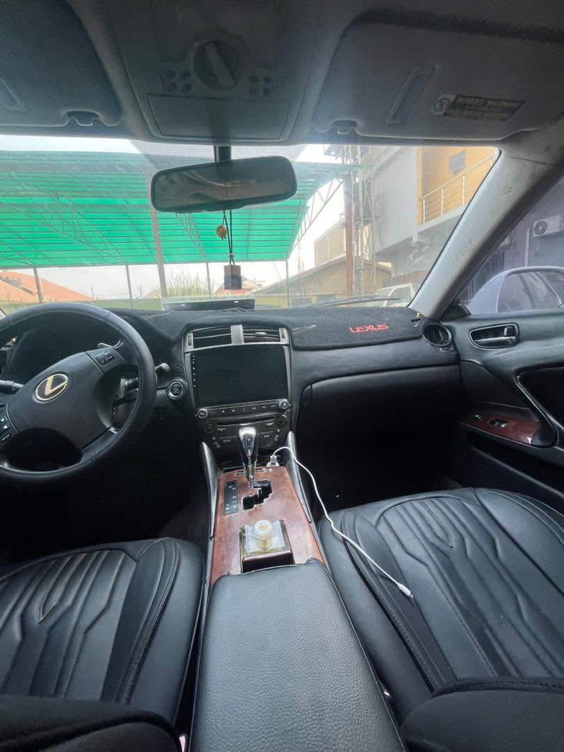 A picture of Lexus IS250 2008