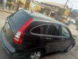 A picture of Honda crv 2008 9