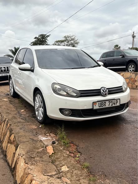 A picture of Volkswagen Golf Tsi 1 6L 28M 0705176582