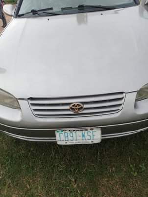 A picture of 2002 Toyota Camry 02