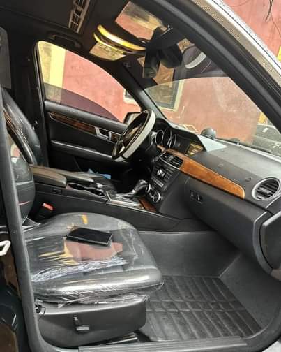 A picture of C350 available